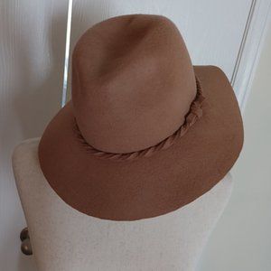 "Wilson's Leather" NWT vintage 100% wool hat